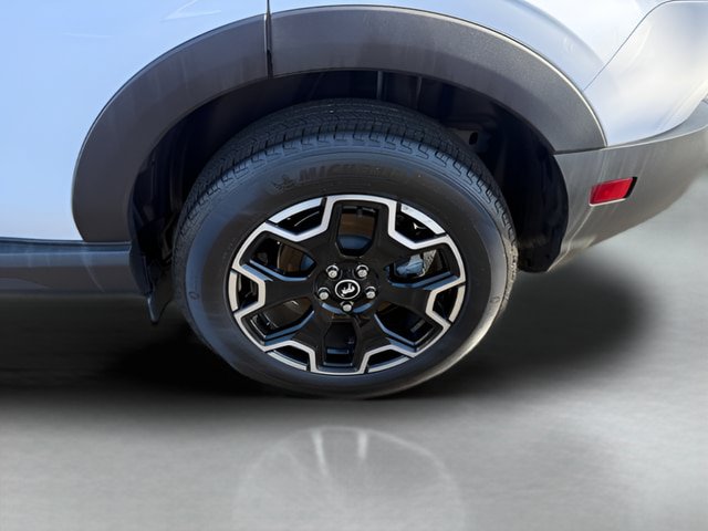 Certified 2025 Ford Bronco Sport Outer Banks w/ Outer Banks Tech Package+ AWD/4WD image 25