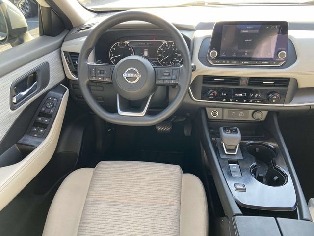 Used 2023 Nissan Rogue SV FWD image 13