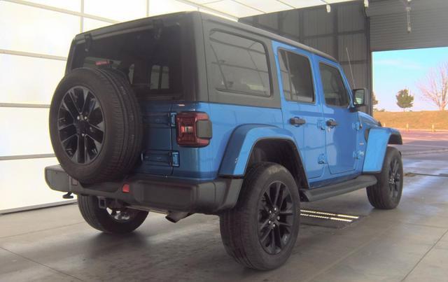Used 2021 Jeep Wrangler Unlimited Sahara w/ Cold Weather Group AWD/4WD image 3