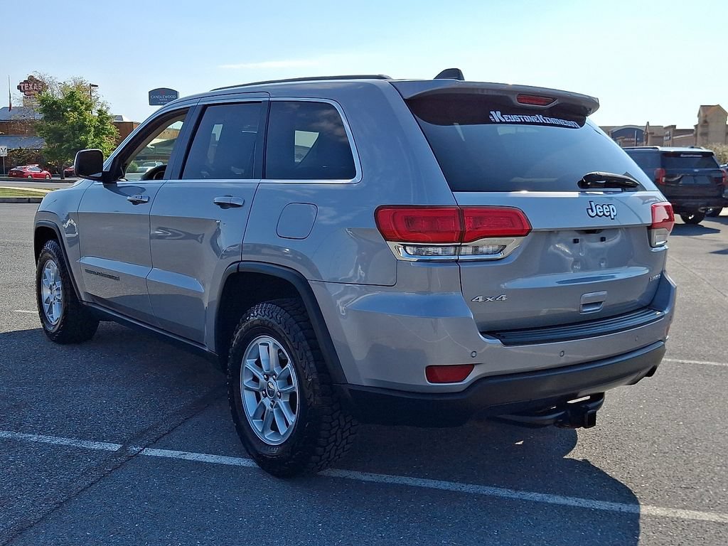 Used 2019 Jeep Grand Cherokee Laredo AWD/4WD image 4