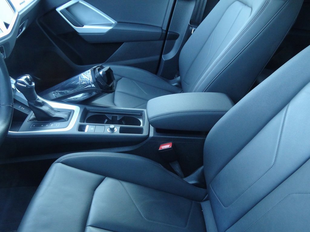 Used 2021 Audi Q3 2.0T Premium w/ Convenience Package image 7