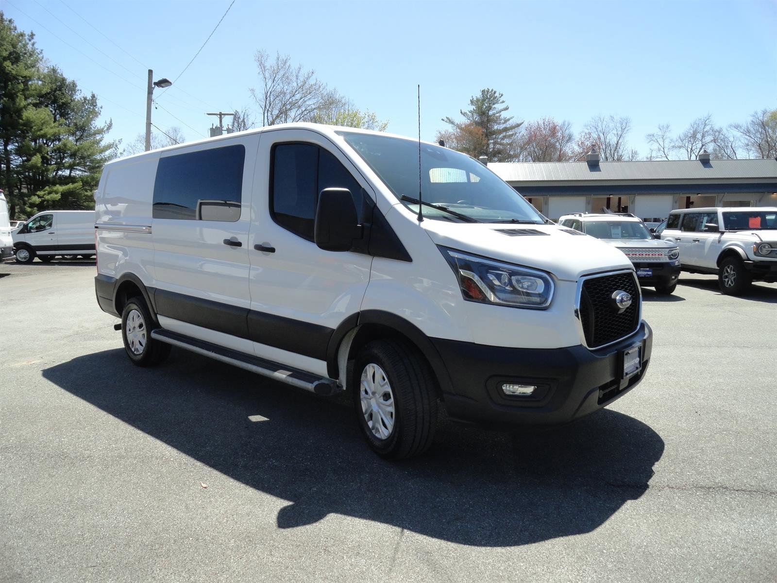Certified 2023 Ford Transit 250 Low Roof w/ Exterior Upgrade Package RWD image 3