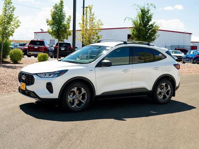 Certified 2025 Ford Escape ST-Line w/ Equipment Group 301A FWD image 9