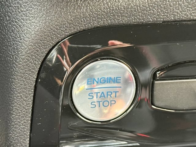 Certified 2024 Ford Escape ST-Line w/ Tech Pack #1 AWD/4WD image 16