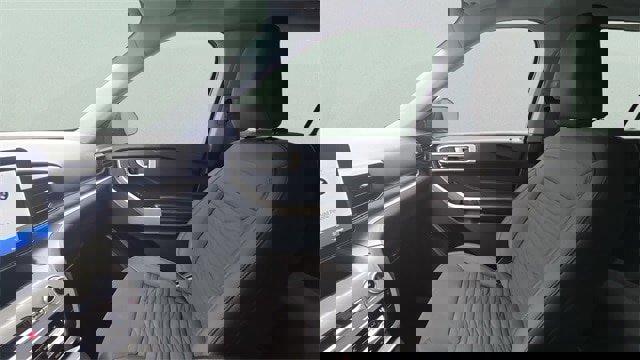 Certified 2021 Ford Explorer XLT w/ Class III Trailer Tow Package image 36