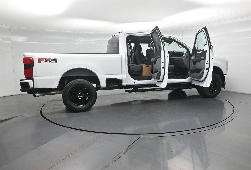 Certified 2024 Ford F250 XL w/ STX Appearance Package AWD/4WD image 4
