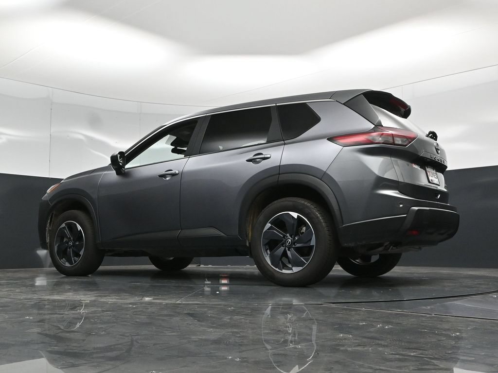 Used 2025 Nissan Rogue SV AWD/4WD image 57