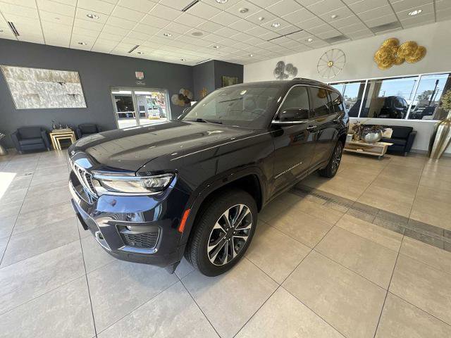 Used 2023 Jeep Grand Cherokee L Overland AWD/4WD image 7