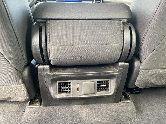 Used 2024 Chevrolet Silverado 2500 LT w/ Convenience Package image 29