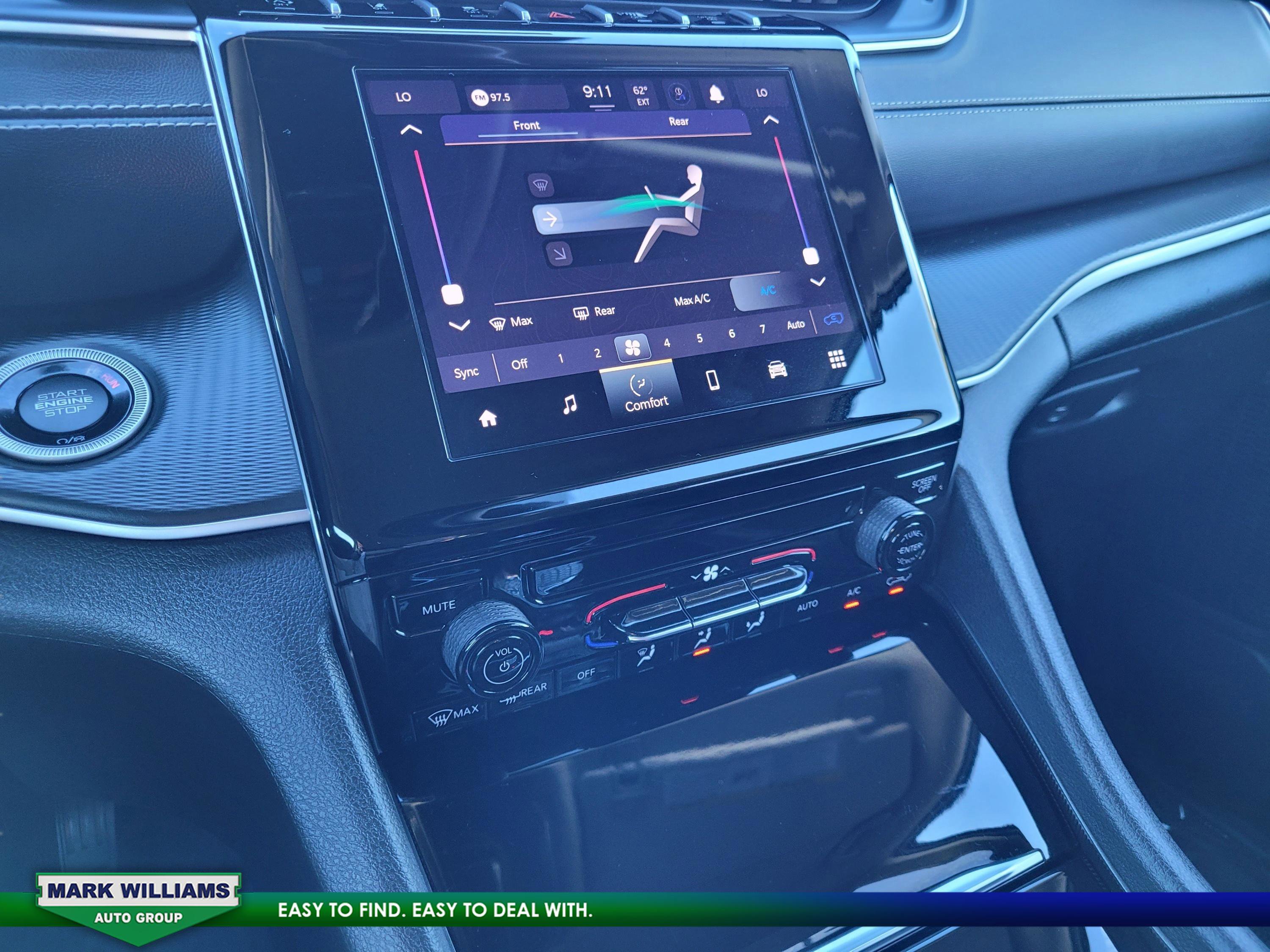 Used 2024 Jeep Grand Cherokee L Laredo image 22