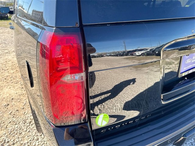 Used 2020 Chevrolet Suburban Premier image 38