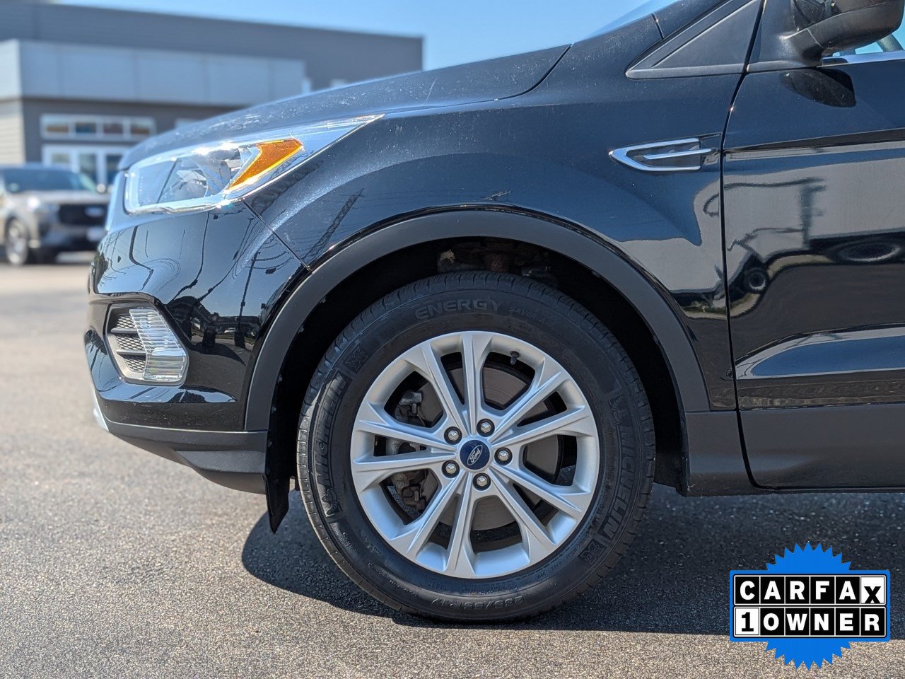 Certified 2018 Ford Escape SE w/ SE Sync 3 Package AWD/4WD image 11