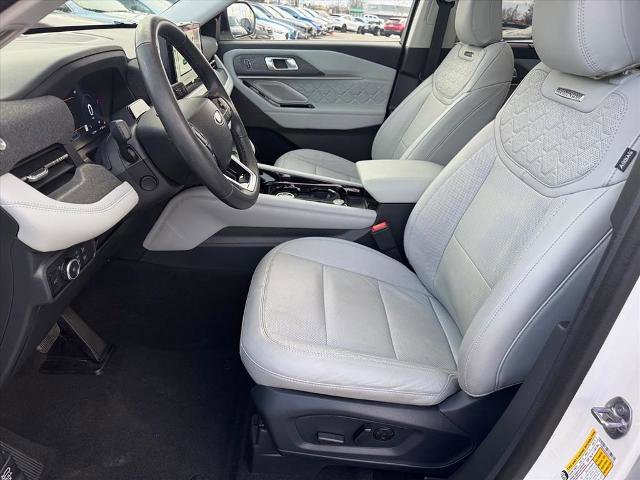 Certified 2025 Ford Explorer Platinum w/ Ultimate Package image 8