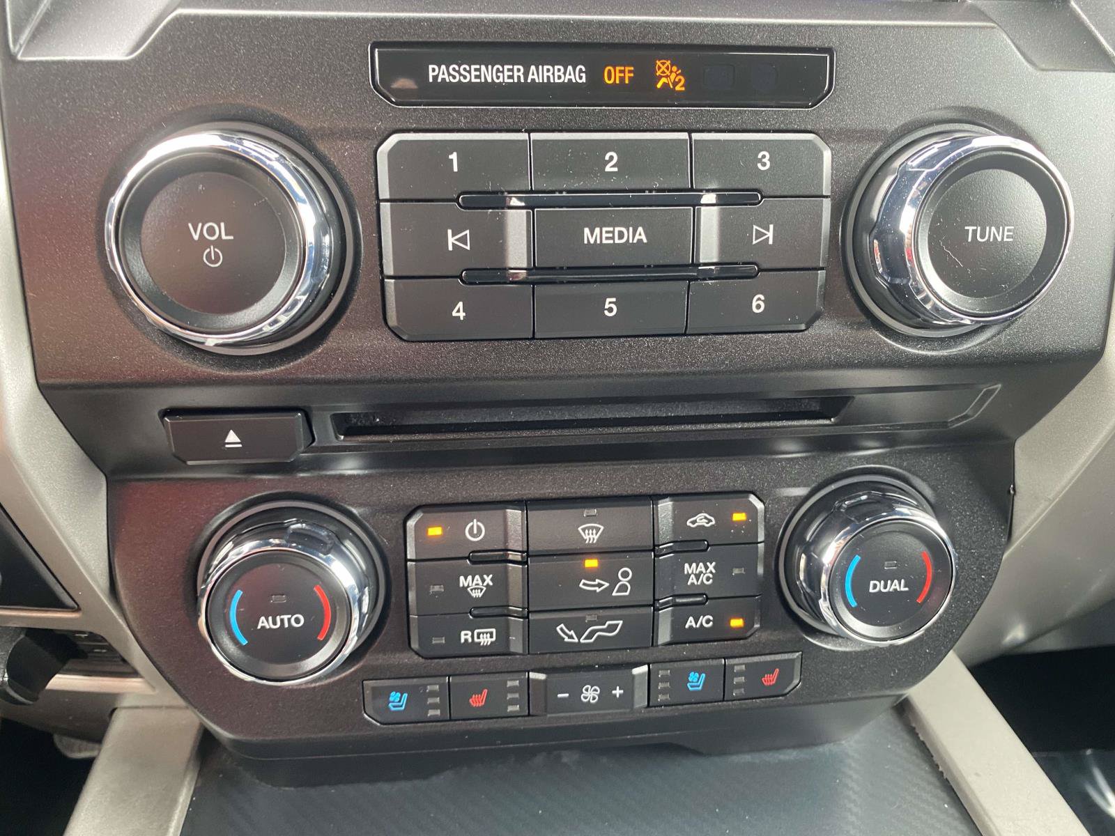 Certified 2018 Ford F150 Lariat AWD/4WD image 26