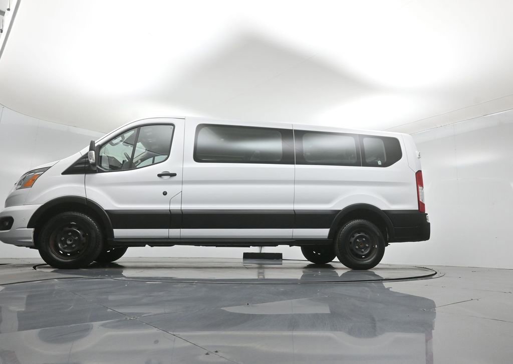 Certified 2022 Ford Transit 350 XLT RWD image 23