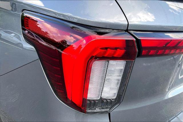 Certified 2025 Ford Explorer ST-Line w/ Premium Package RWD image 29