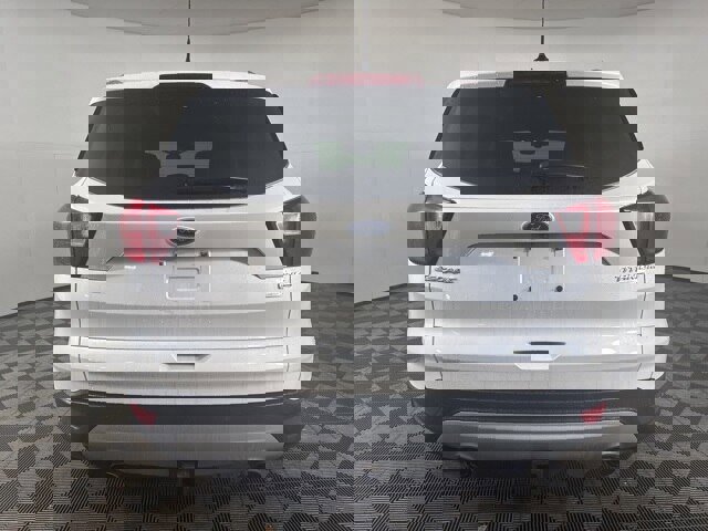 Certified 2019 Ford Escape Titanium w/ U9j03 - Titanium Tow Package image 20