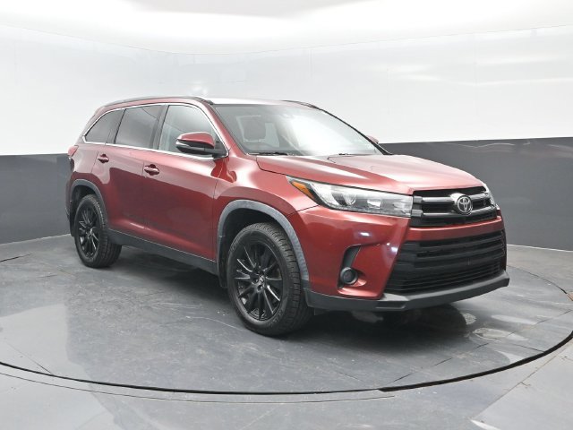 Used 2019 Toyota Highlander SE AWD/4WD image 2