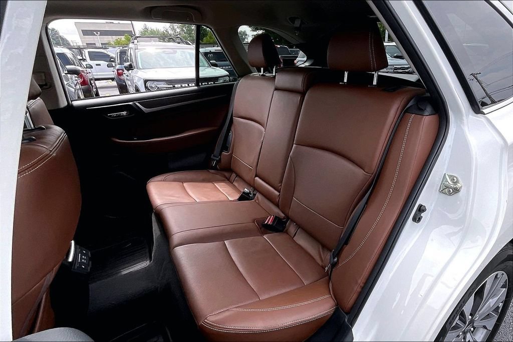 Used 2019 Subaru Outback 2.5i Touring AWD/4WD image 25