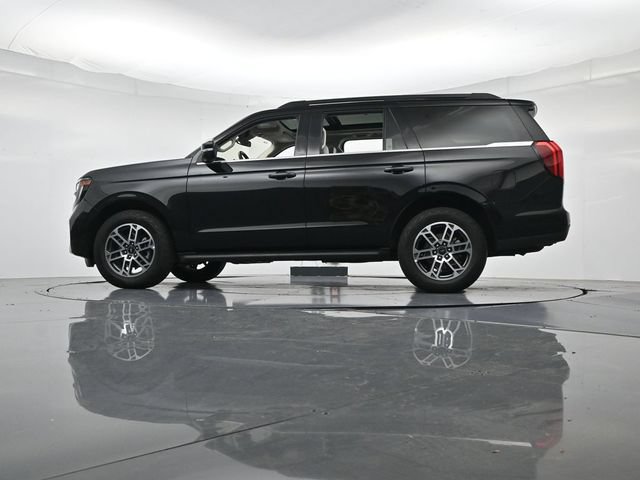 Certified 2025 Ford Expedition Active AWD/4WD image 42