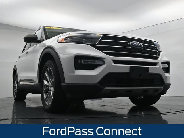 Certified 2021 Ford Explorer XLT w/ Equipment Group 202A AWD/4WD image 27