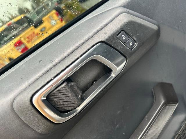 Certified 2025 Ford Bronco Outer Banks w/ Sasquatch Package image 18