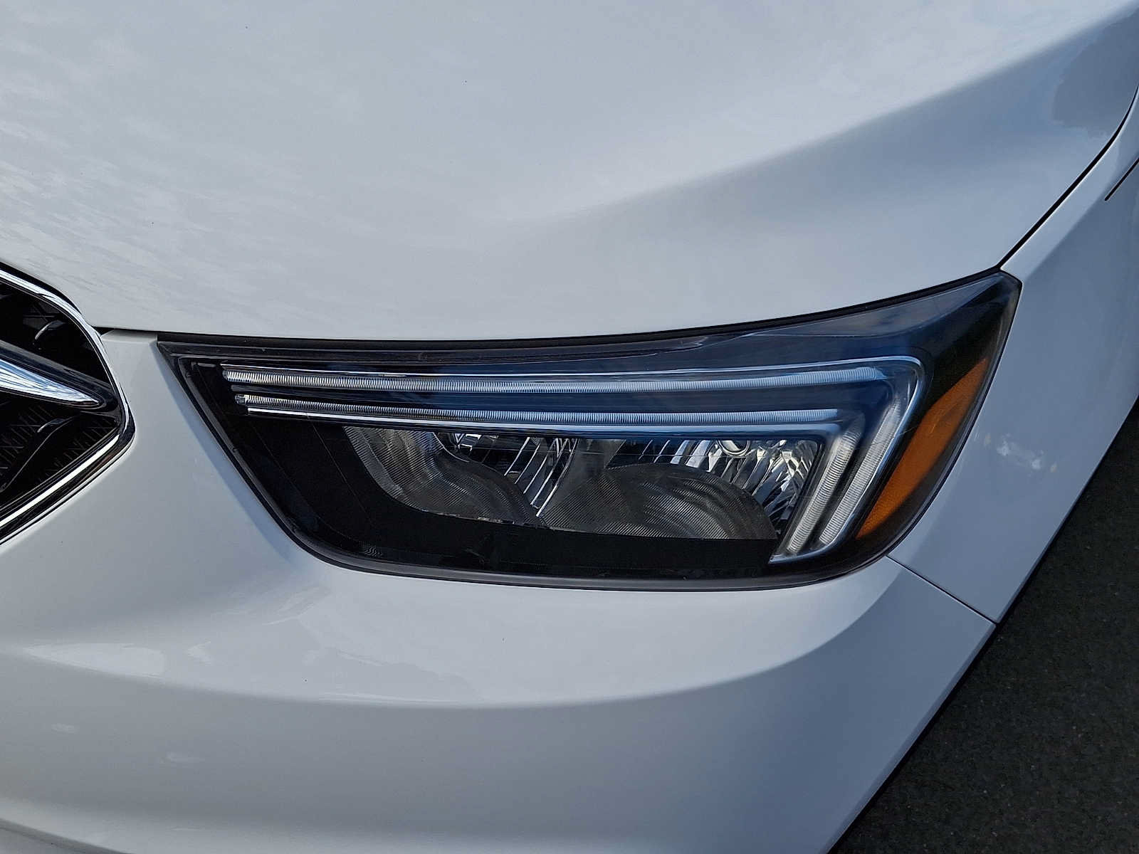 Used 2019 Buick Encore Preferred AWD/4WD image 9