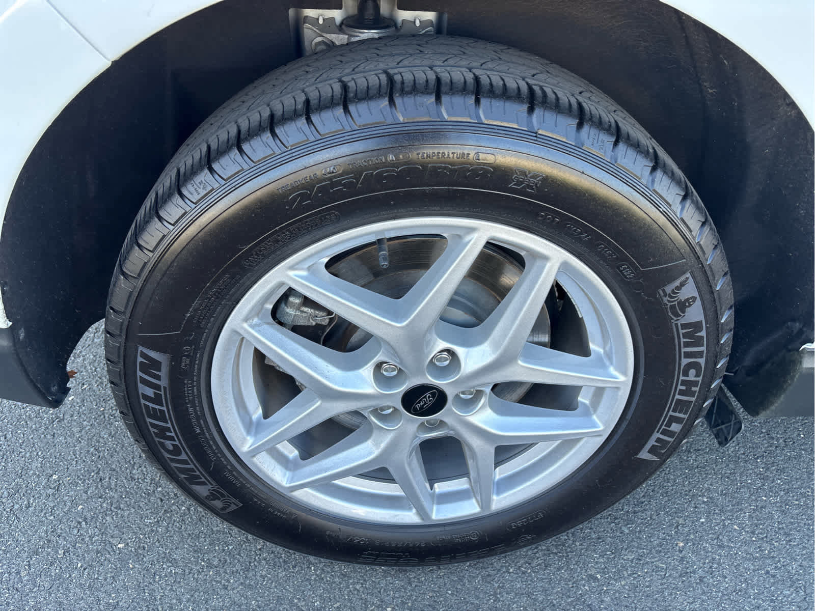 Certified 2023 Ford Edge SEL image 28