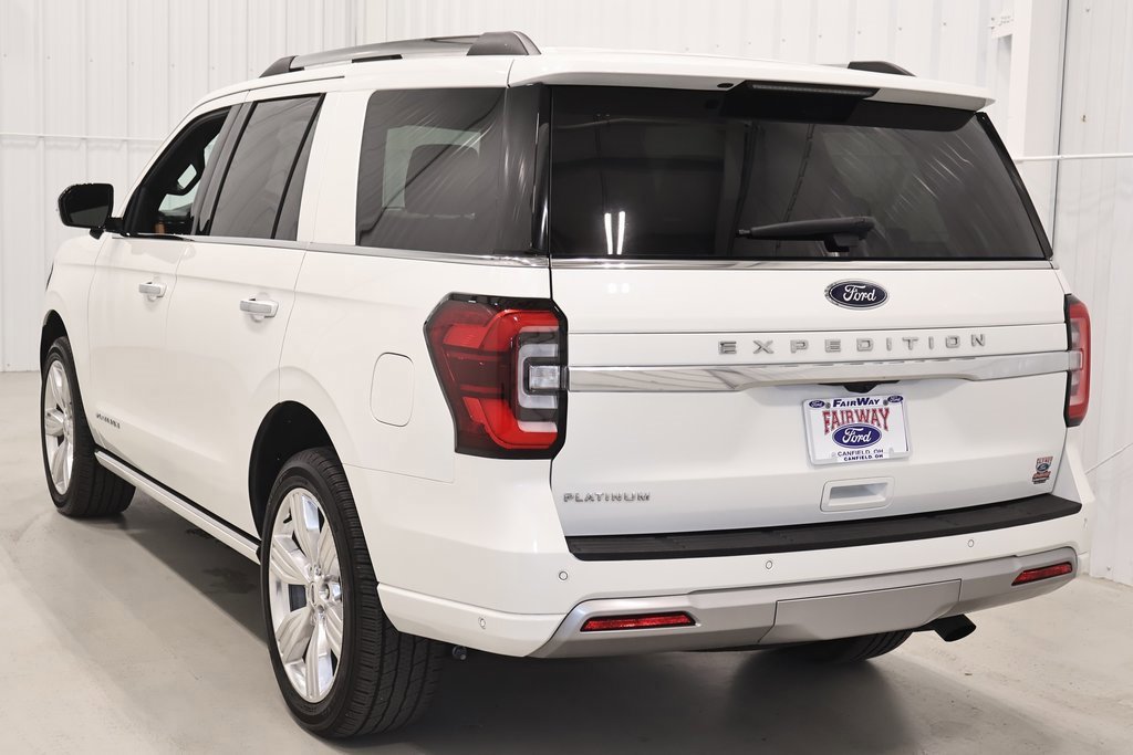 Certified 2024 Ford Expedition Platinum image 3