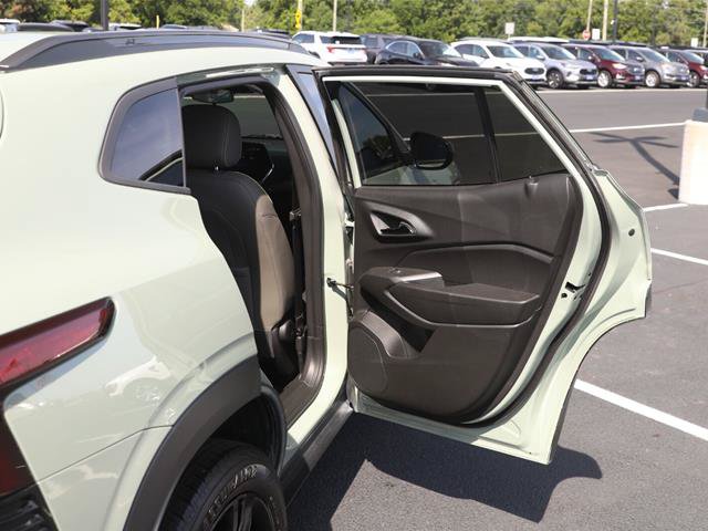 Used 2024 Chevrolet Trax ACTIV w/ Driver Confidence Package FWD image 29