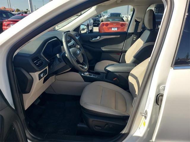 Certified 2022 Ford Escape Titanium image 19