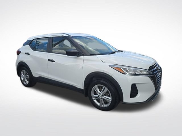 Used 2023 Nissan Kicks S FWD image 1