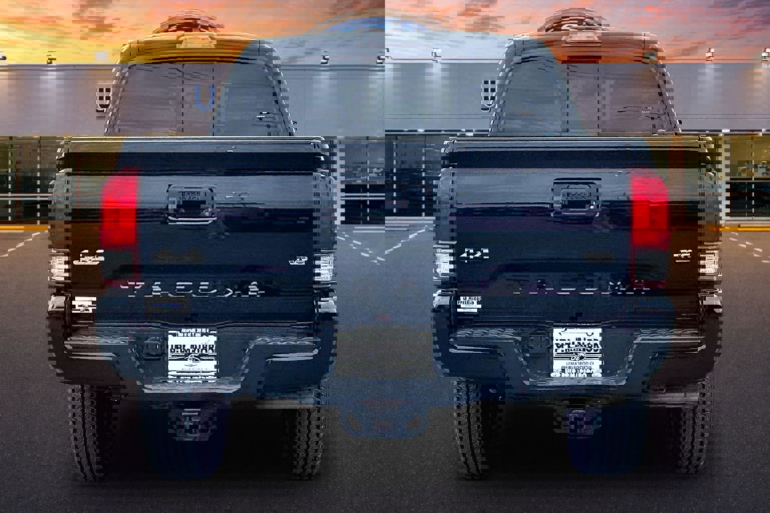 Used 2021 Toyota Tacoma SR AWD/4WD image 4