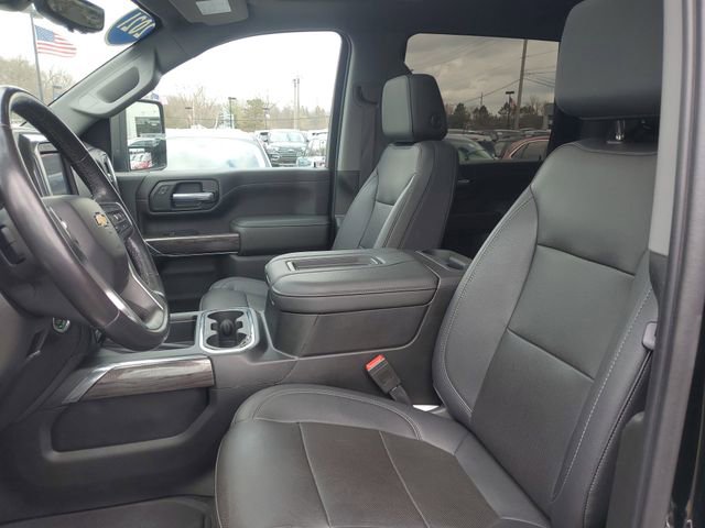 Used 2021 Chevrolet Silverado 2500 LTZ w/ LTZ Premium Package image 13