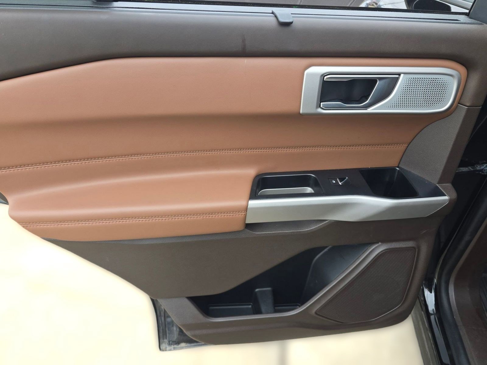 Certified 2022 Ford Explorer King Ranch w/ Technology Package image 27