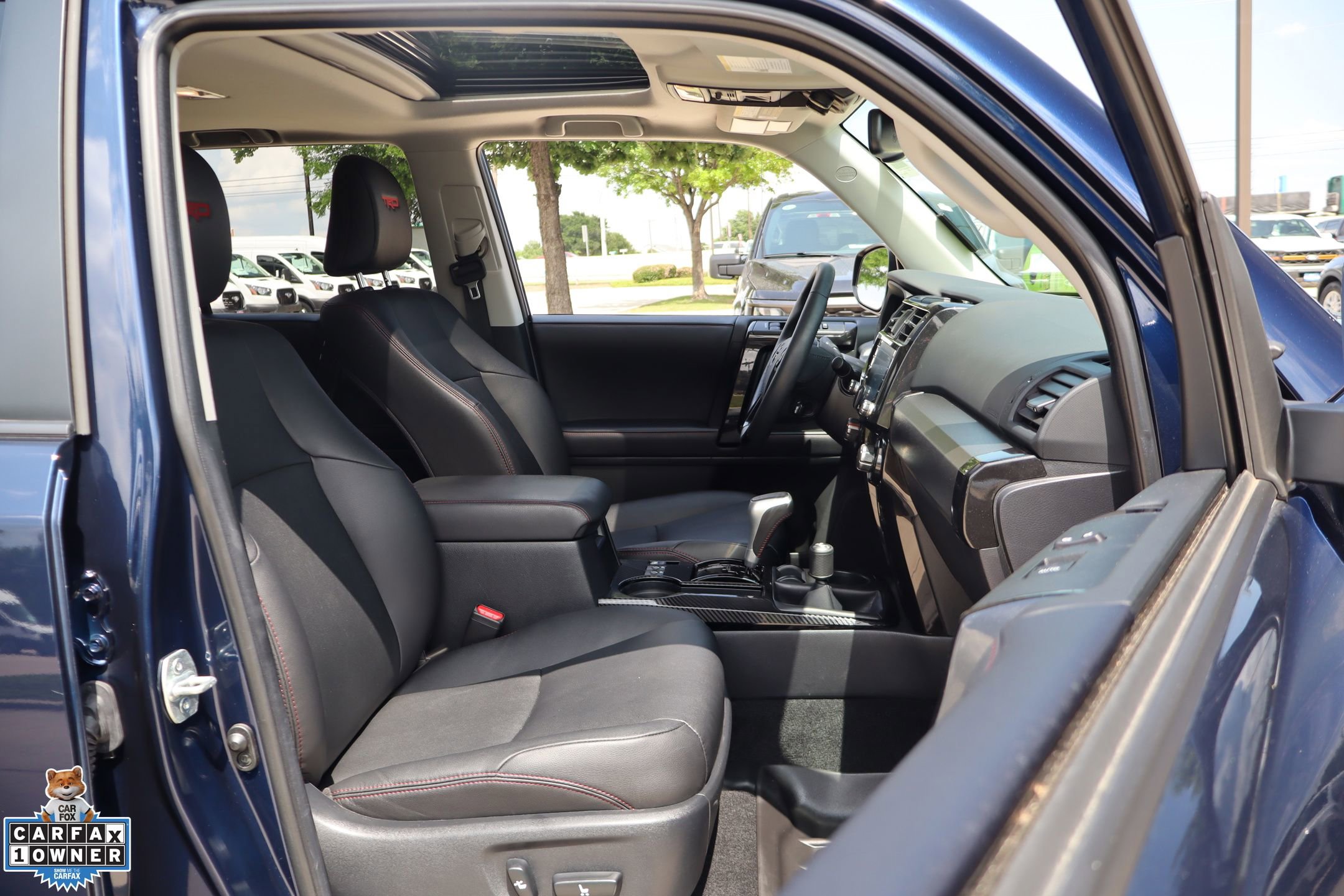 Used 2022 Toyota 4Runner TRD Off-Road Premium w/ Moonroof Package AWD/4WD image 31
