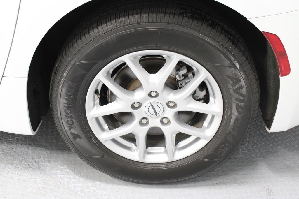 Used 2023 Chrysler Pacifica Touring-L FWD image 19