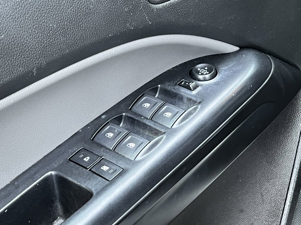 Used 2020 Chevrolet Colorado W/T w/ Custom Special Edition image 15