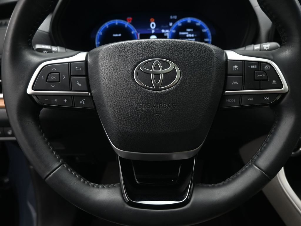 Used 2024 Toyota Grand Highlander Limited image 37