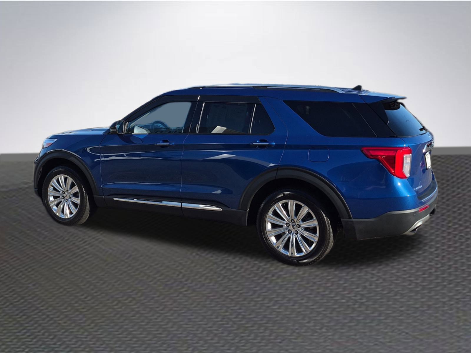 Certified 2023 Ford Explorer Limited w/ Hybrid Equipment Group 310A image 5