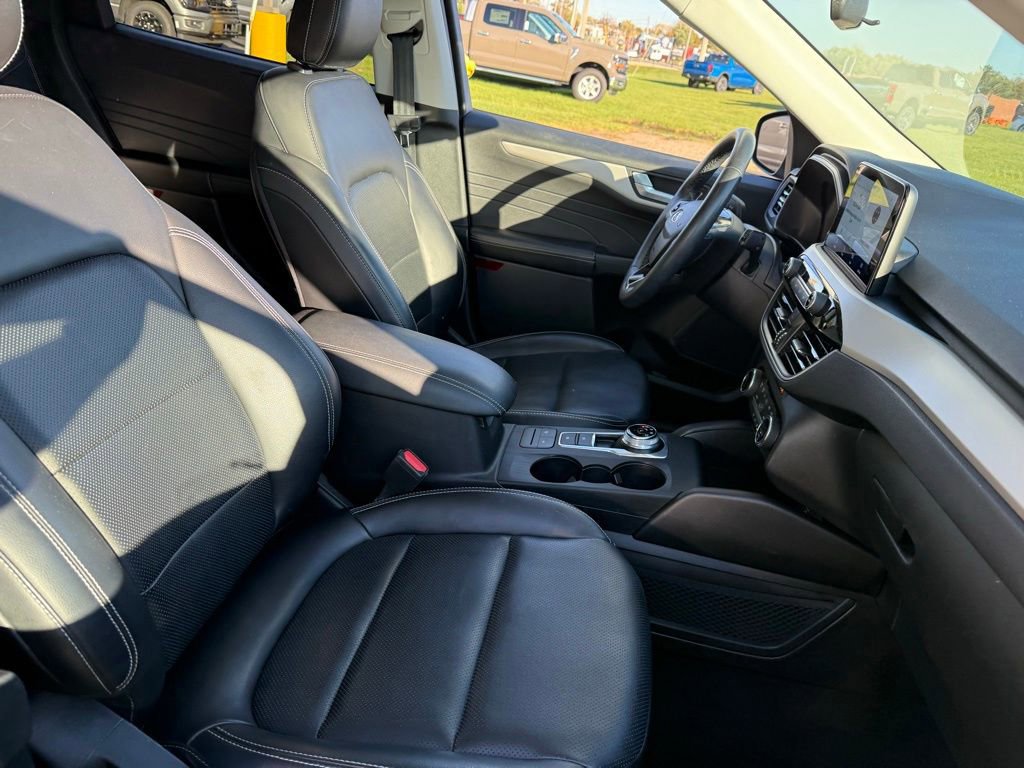 Certified 2021 Ford Escape SEL image 12