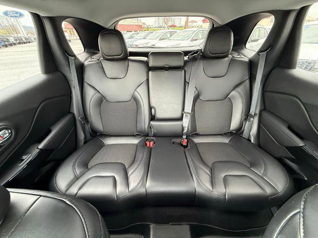 Used 2021 Jeep Cherokee Latitude Plus AWD/4WD image 25