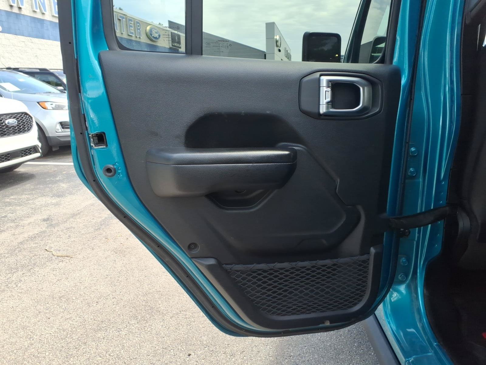 Used 2019 Jeep Wrangler Unlimited Rubicon AWD/4WD image 11