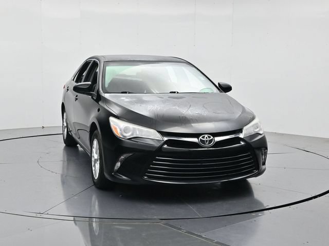 Used 2017 Toyota Camry LE FWD image 4