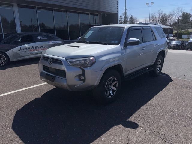 Used 2021 Toyota 4Runner TRD Off-Road AWD/4WD image 5
