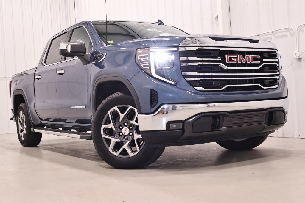 Used 2024 GMC Sierra 1500 SLT w/ SLT Premium Package AWD/4WD image 45