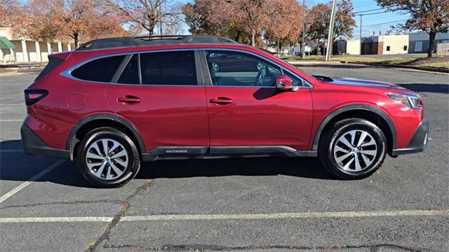 Used 2022 Subaru Outback Premium image 7