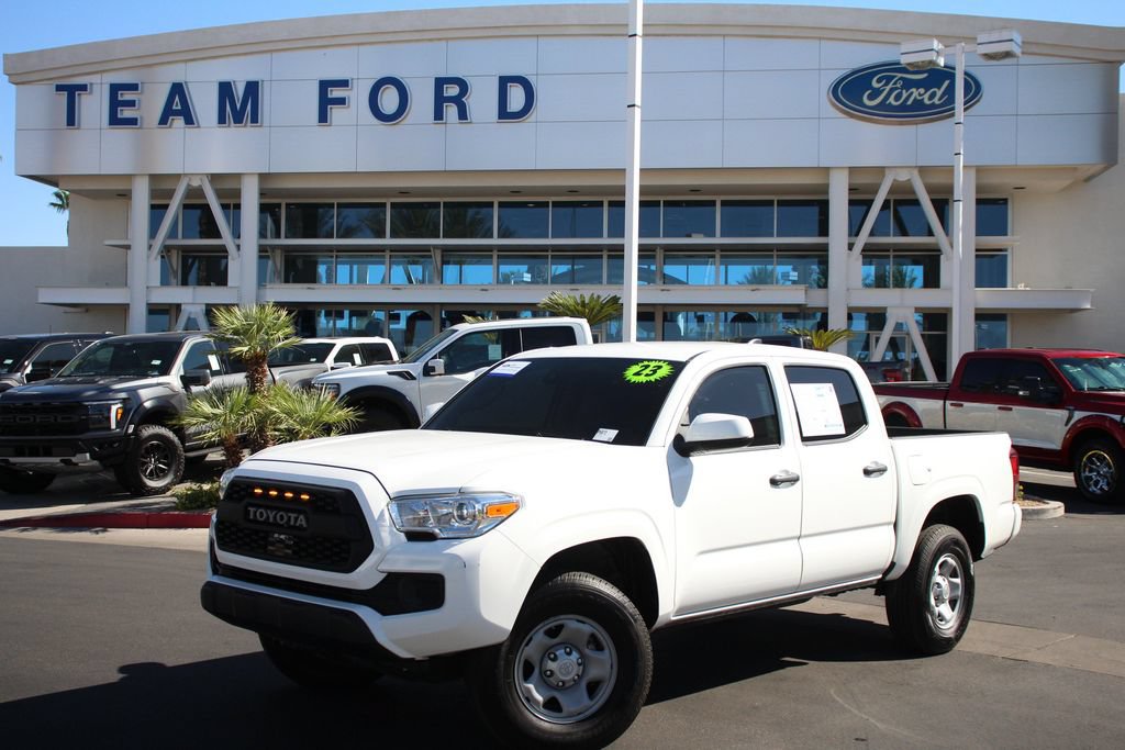 Used 2023 Toyota Tacoma SR AWD/4WD image 2