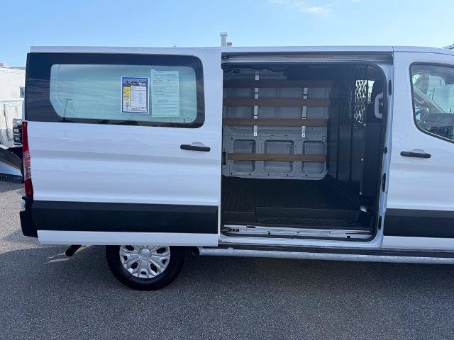 Certified 2025 Ford Transit 250 Low Roof w/ Exterior Upgrade Package RWD image 16
