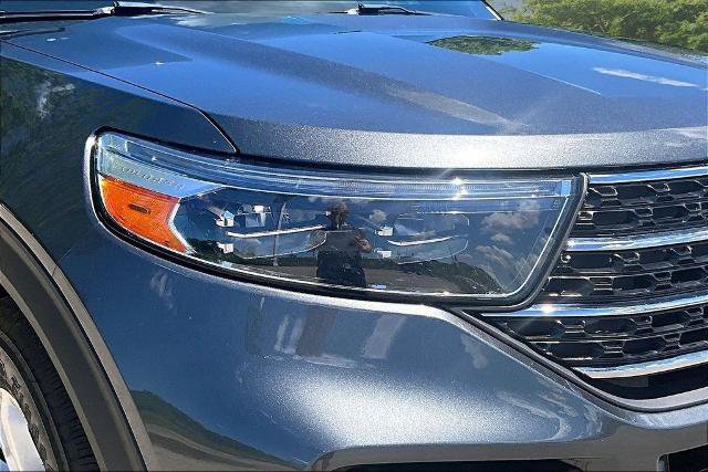Certified 2020 Ford Explorer XLT w/ Comfort Package AWD/4WD image 30